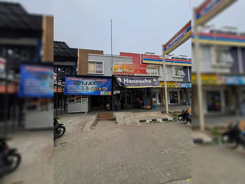 Ruko komersial Lokasi strategis di jalan Raya Utama Jejalen jaya dan sudah ada penyewa 