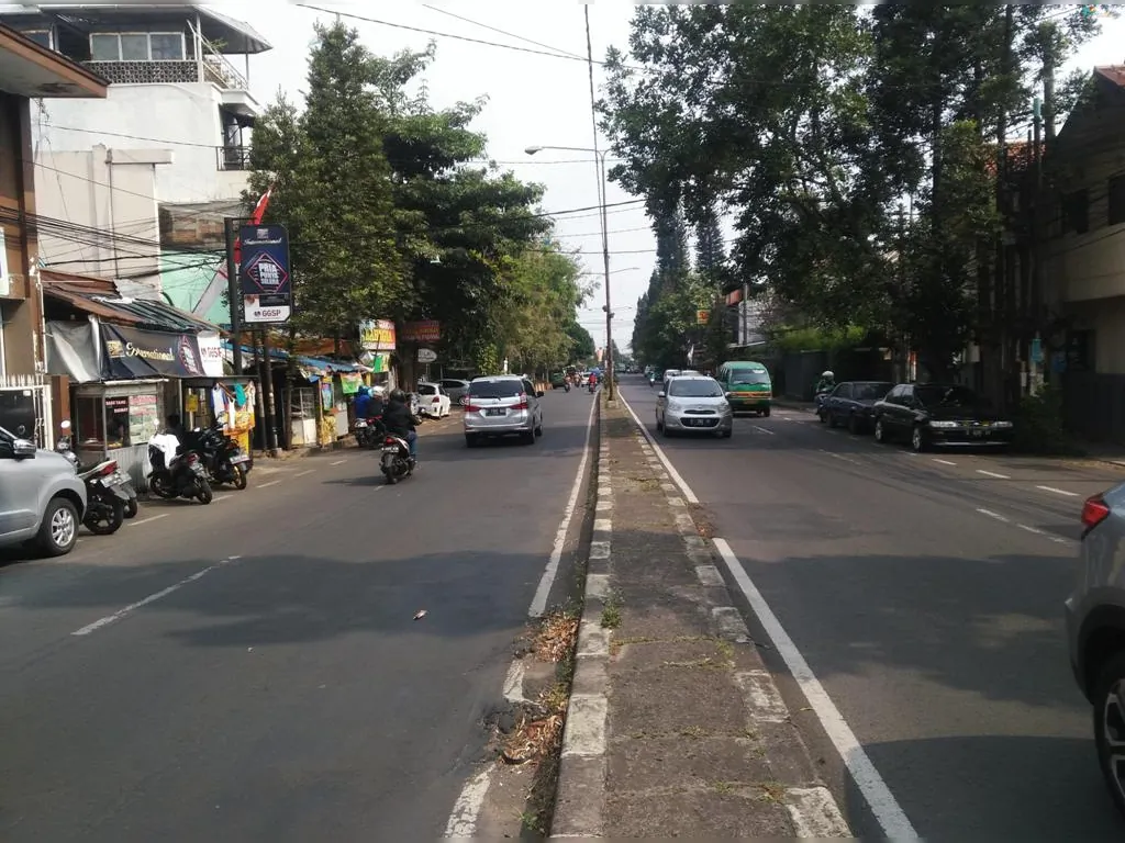 Rumah Dijual di Mainroad Dago Bandung