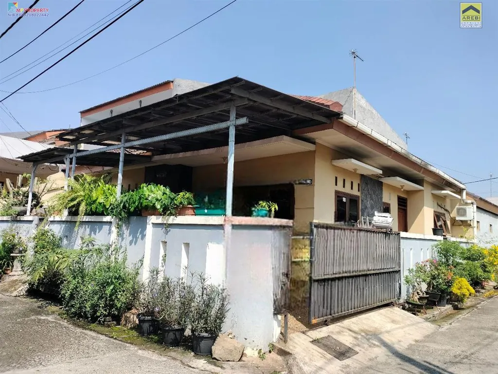 Rumah Hook Dlm Komplek Siap Huni Dekat LRT Cikunir 2 Dan Tol Becakayu Jakasampurna Bekasi Barat