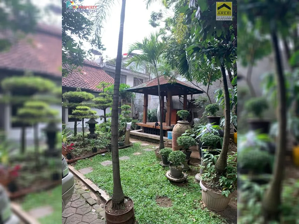 Rumah Tanah Luas Strategis Dekat Jalan Raya Akses Angkot